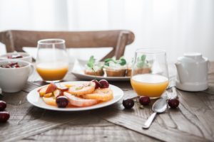 eating healthy at home and at work, food on table